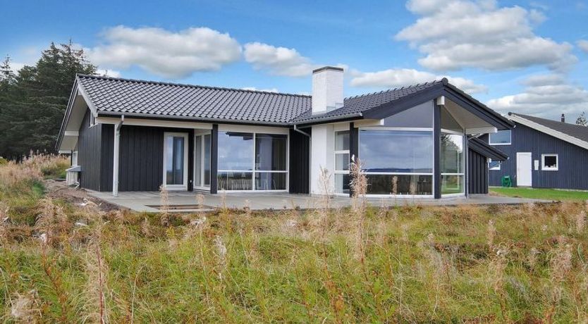 Photo of "Arisa" - 100m to the fjord