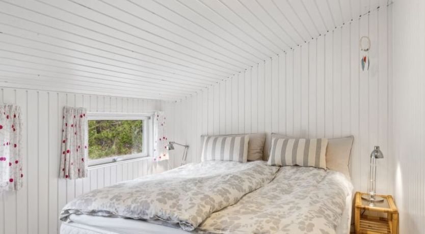 Photo of "Jannike" - 150m from the sea