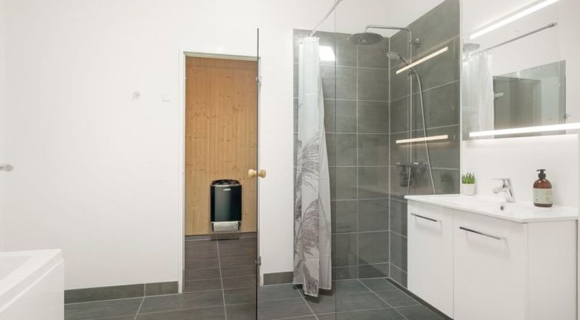 Photo of "Lennart" - 500m to the fjord