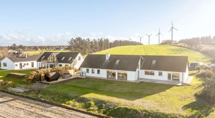 Photo of "Elida" - 400m from the sea