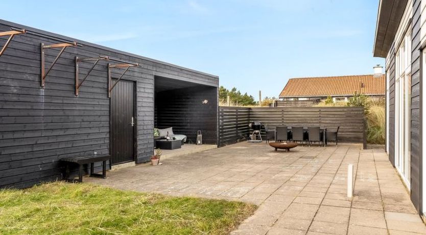 Photo of "Pontus" - 400m from the sea