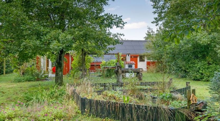 Photo of "Elea" - 450m to the fjord