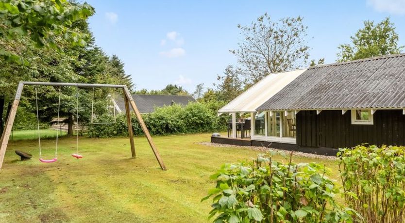 Photo of "Madita" - 30km from the sea