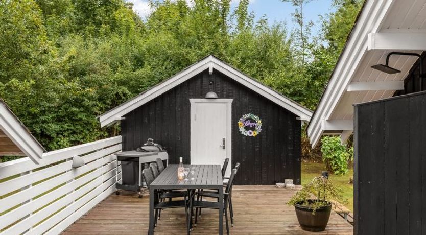 Photo of "Madita" - 30km from the sea