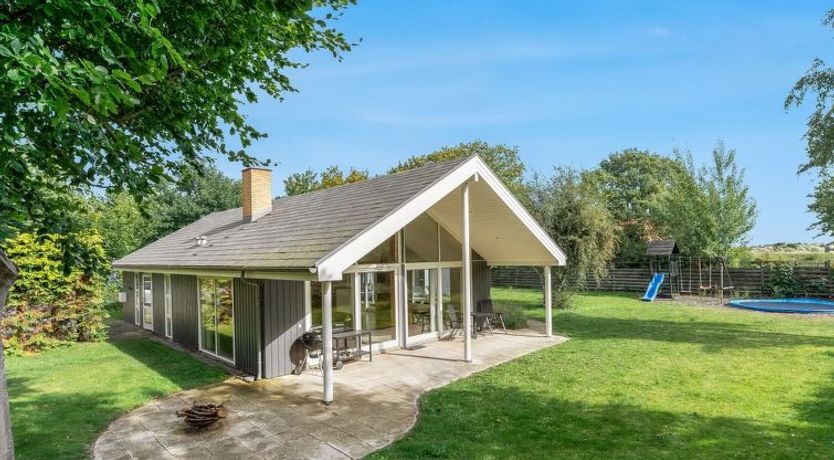 Photo of "Talitha" - 40m from the sea