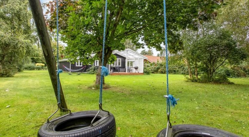 Photo of "Fernandine" - 400m from the sea