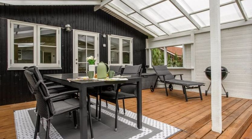 Photo of "Fernandine" - 400m from the sea