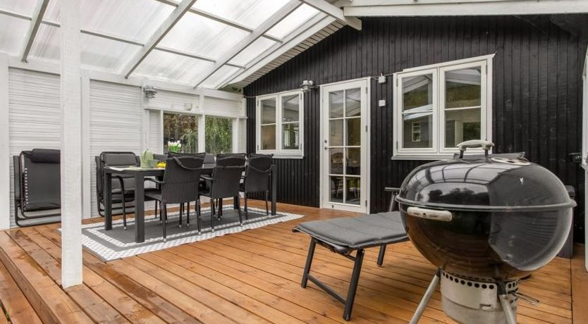 Photo of "Fernandine" - 400m from the sea