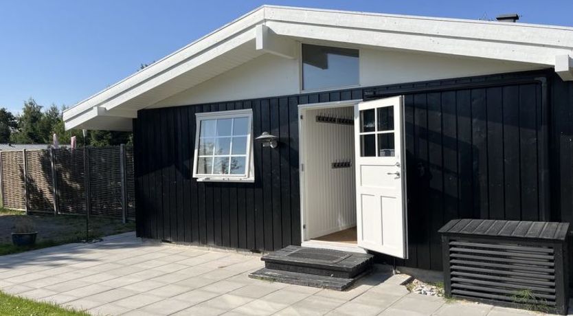 Photo of "Effy" - 600m from the sea