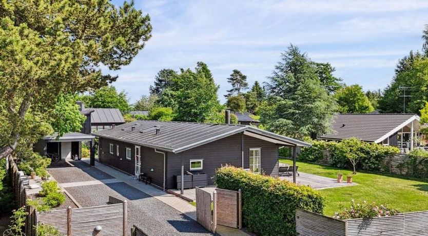 Photo of "Jerrik" - 1.2km from the sea