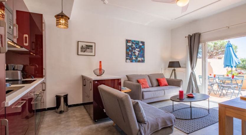 Photo of Résidence Mer et Vacances Apartment 3