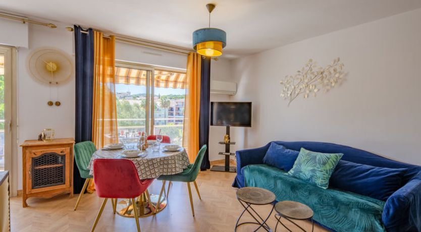 Photo of Le Riviera Apartment 2