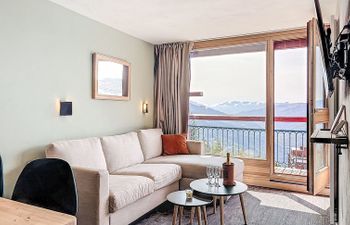 La Nova Holiday Home