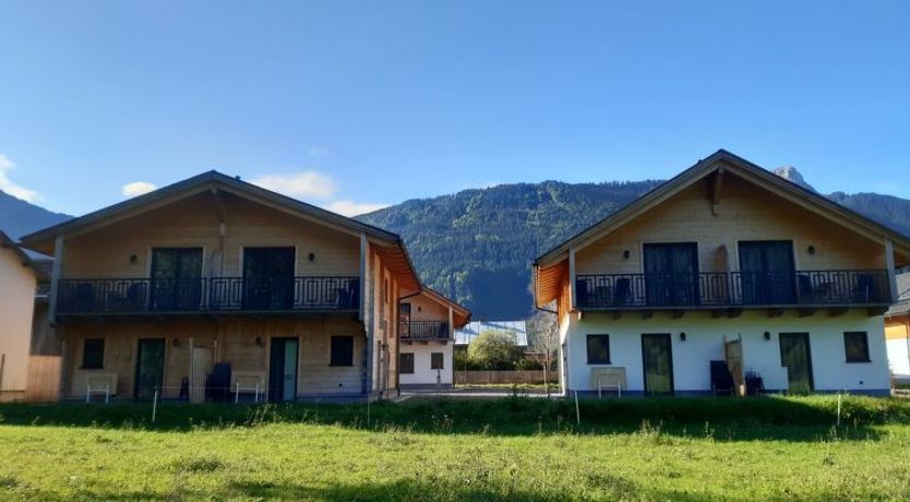 Photo of Haushälfte Alpenchalets