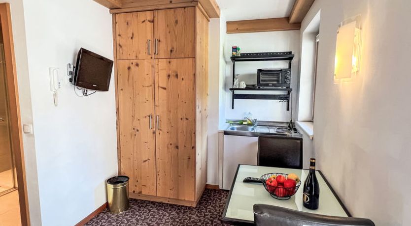 Photo of Cheeky Apartment Apartment 6