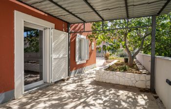 Ivanica Holiday Home