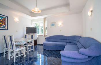 Plavi Holiday Home