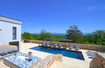Miryam Holiday Home