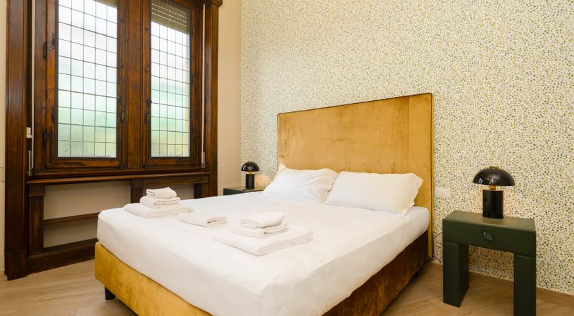 Photo of Twin Balconies