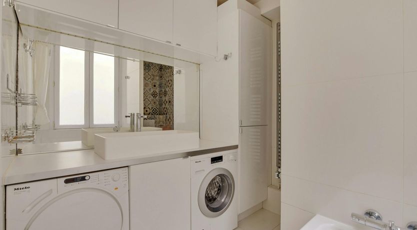 Photo of Stylish Paris Home