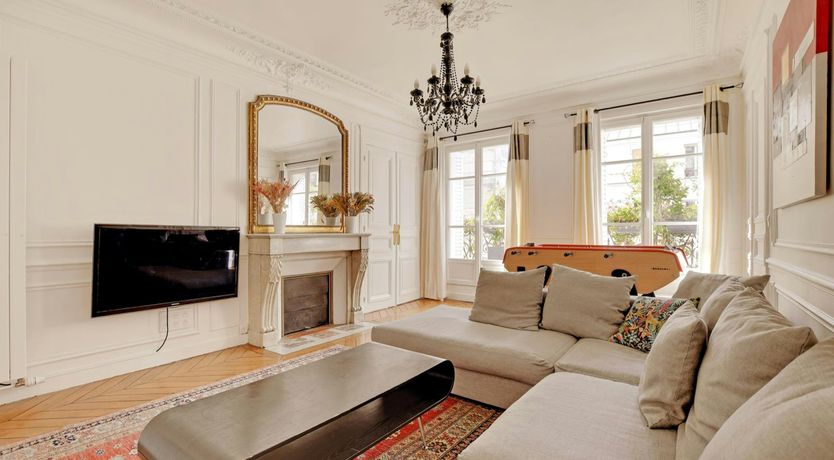 Photo of Stylish Paris Home