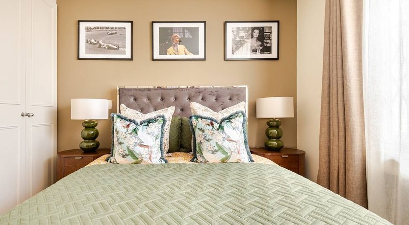 Photo of Elegant Townhouse