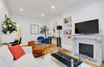The Divine Residence Holiday Home