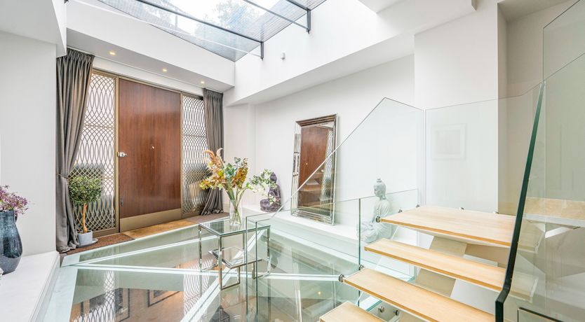 Photo of Elegant Blossom