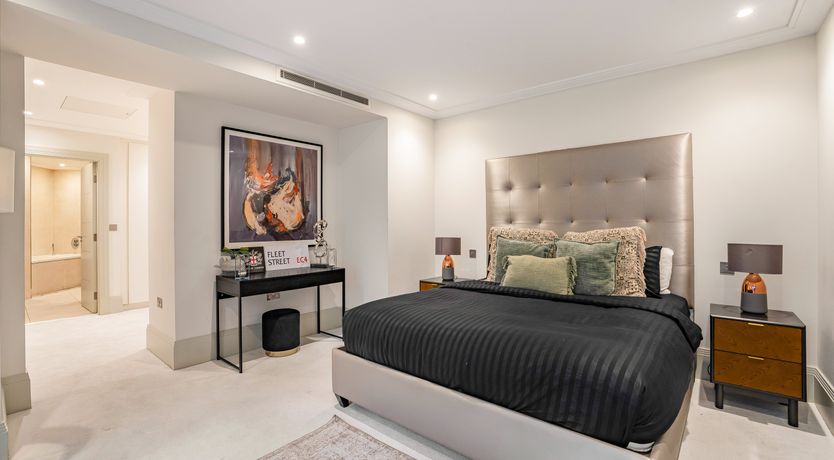 Photo of Elegant Blossom