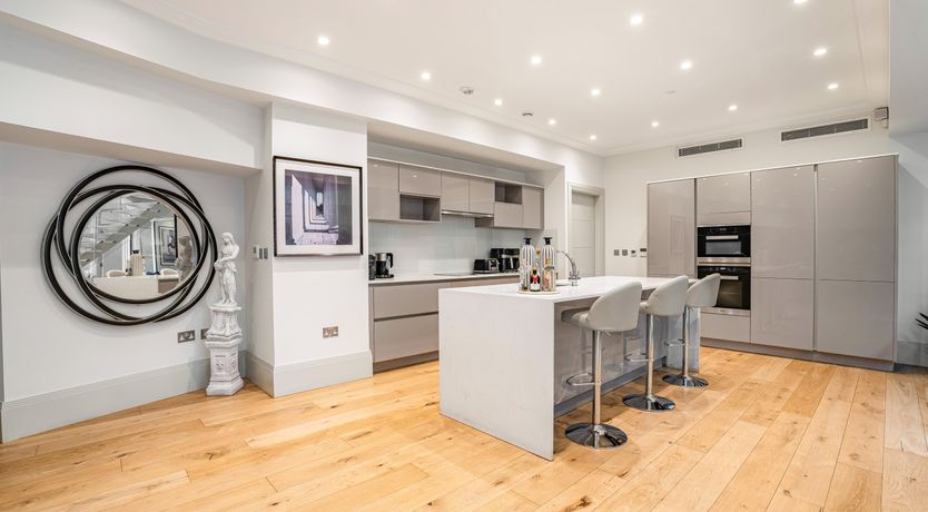 Photo of Elegant Blossom