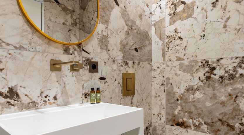 Photo of Paris Embrace