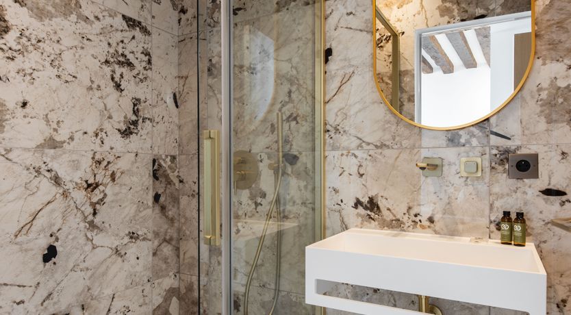 Photo of Paris Embrace