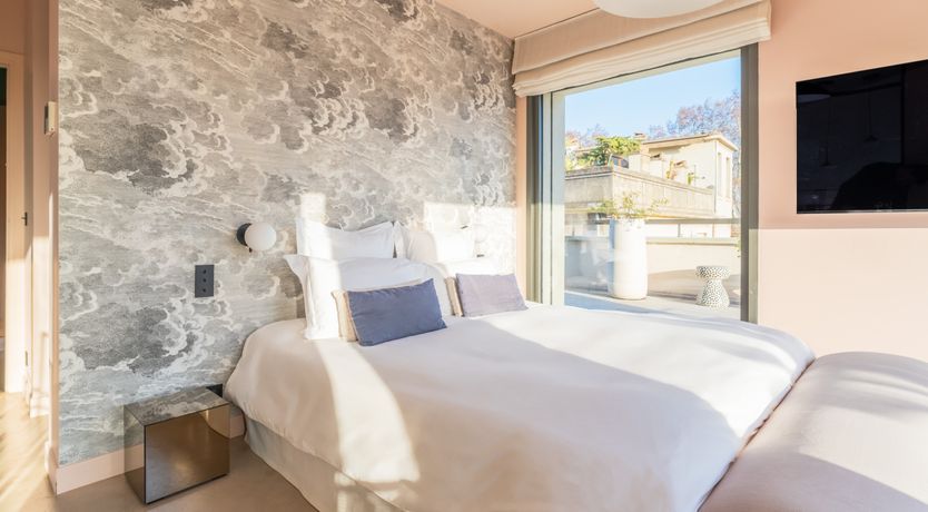 Photo of Elegant Valley