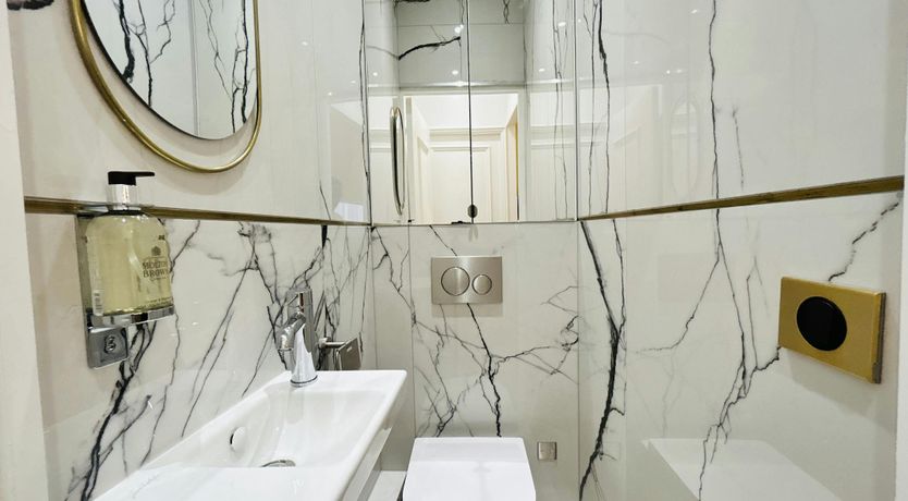 Photo of Avenue's Blossom