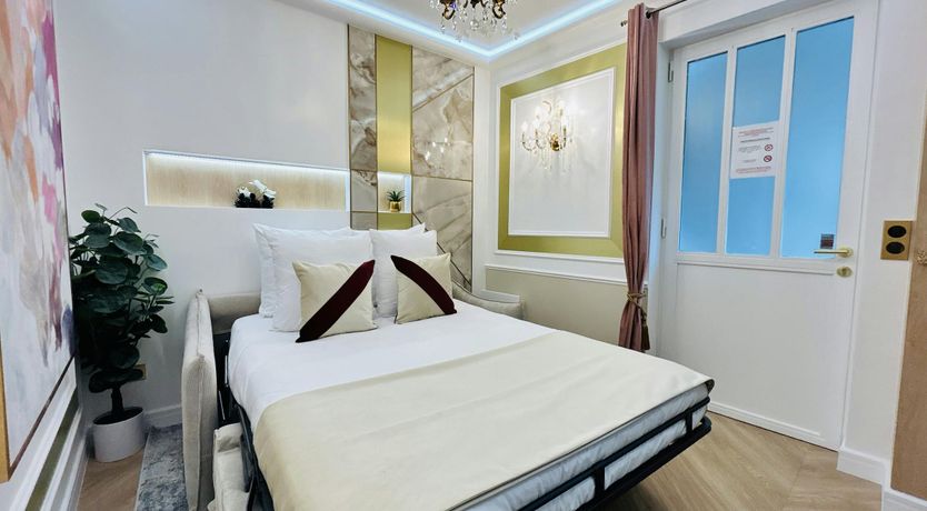 Photo of Avenue's Blossom