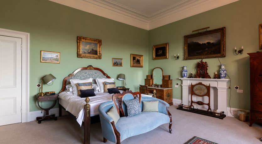 Photo of Renaissance Grandeur