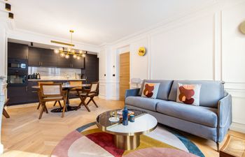 Parisian Markets & Bakeries Holiday Home