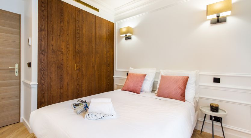 Photo of Parisian Markets & Bakeries