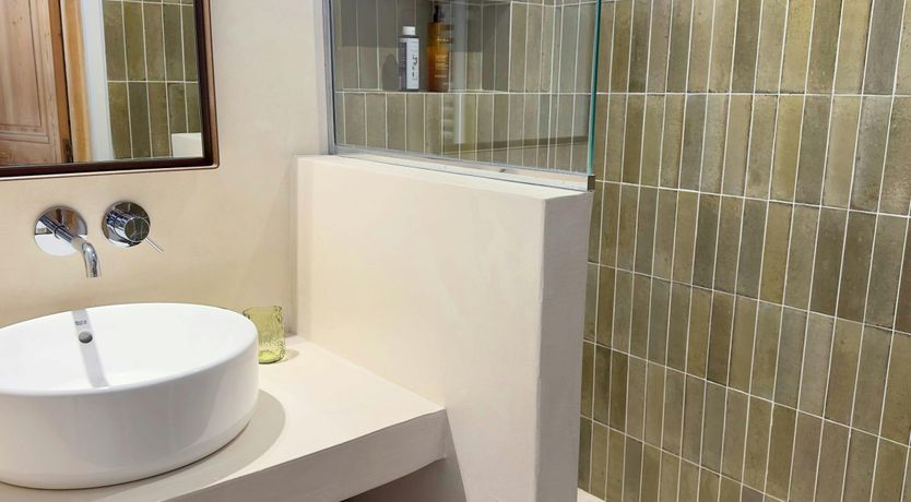 Photo of Scarlet Domain