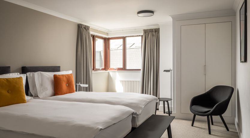 Photo of The Kensington Set