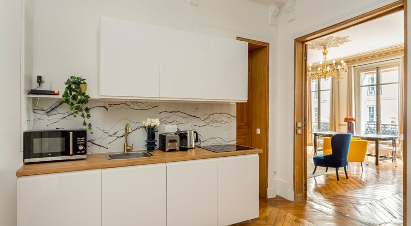 Photo of The Parisian Echo