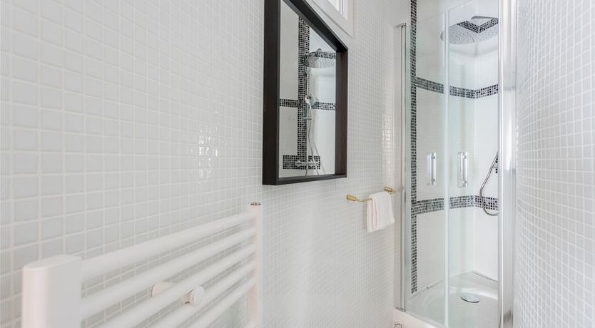 Photo of The Parisian Echo