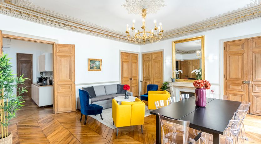 Photo of The Parisian Echo