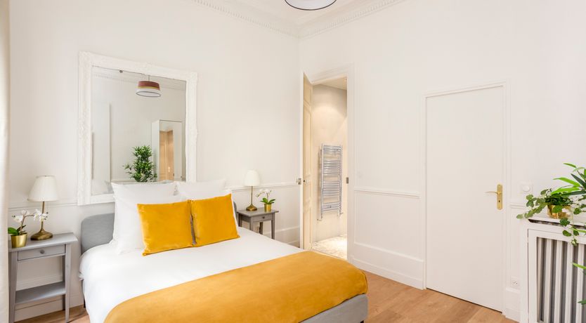 Photo of The Parisian Echo