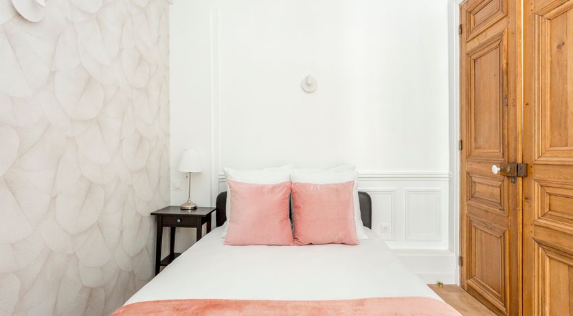 Photo of The Parisian Echo