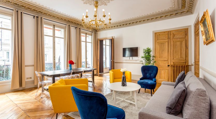 Photo of The Parisian Echo