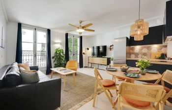 Lagerfeld’s Lantern Holiday Home