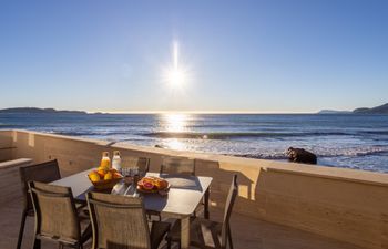 Sea View Avenue Holiday Home
