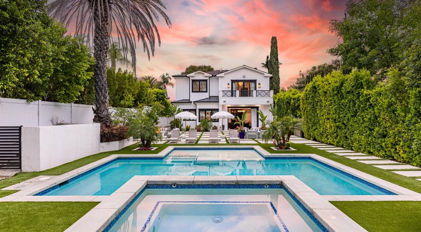 Photo of Tarzana Farmhouse