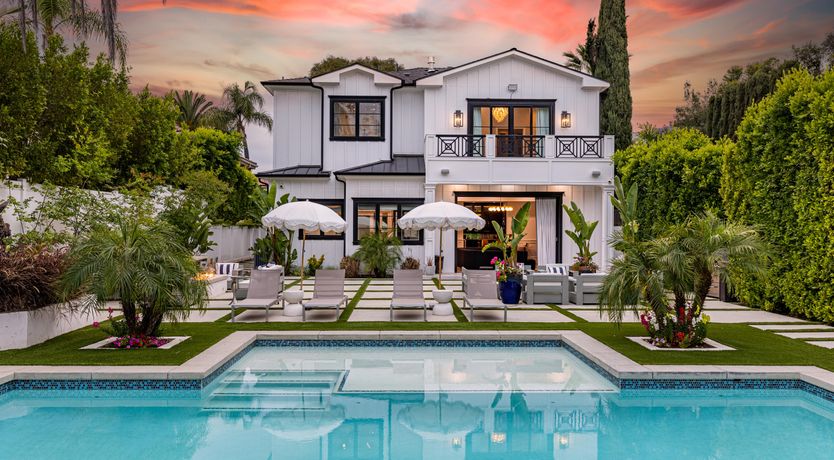Photo of Tarzana Farmhouse